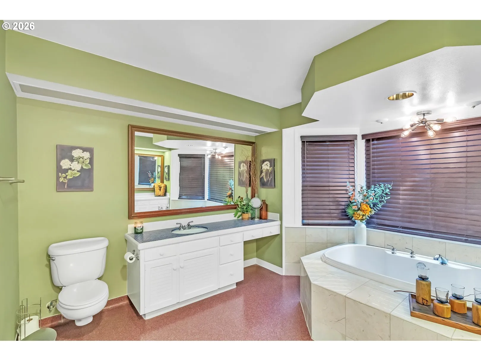 Owner's Suite Bathroom