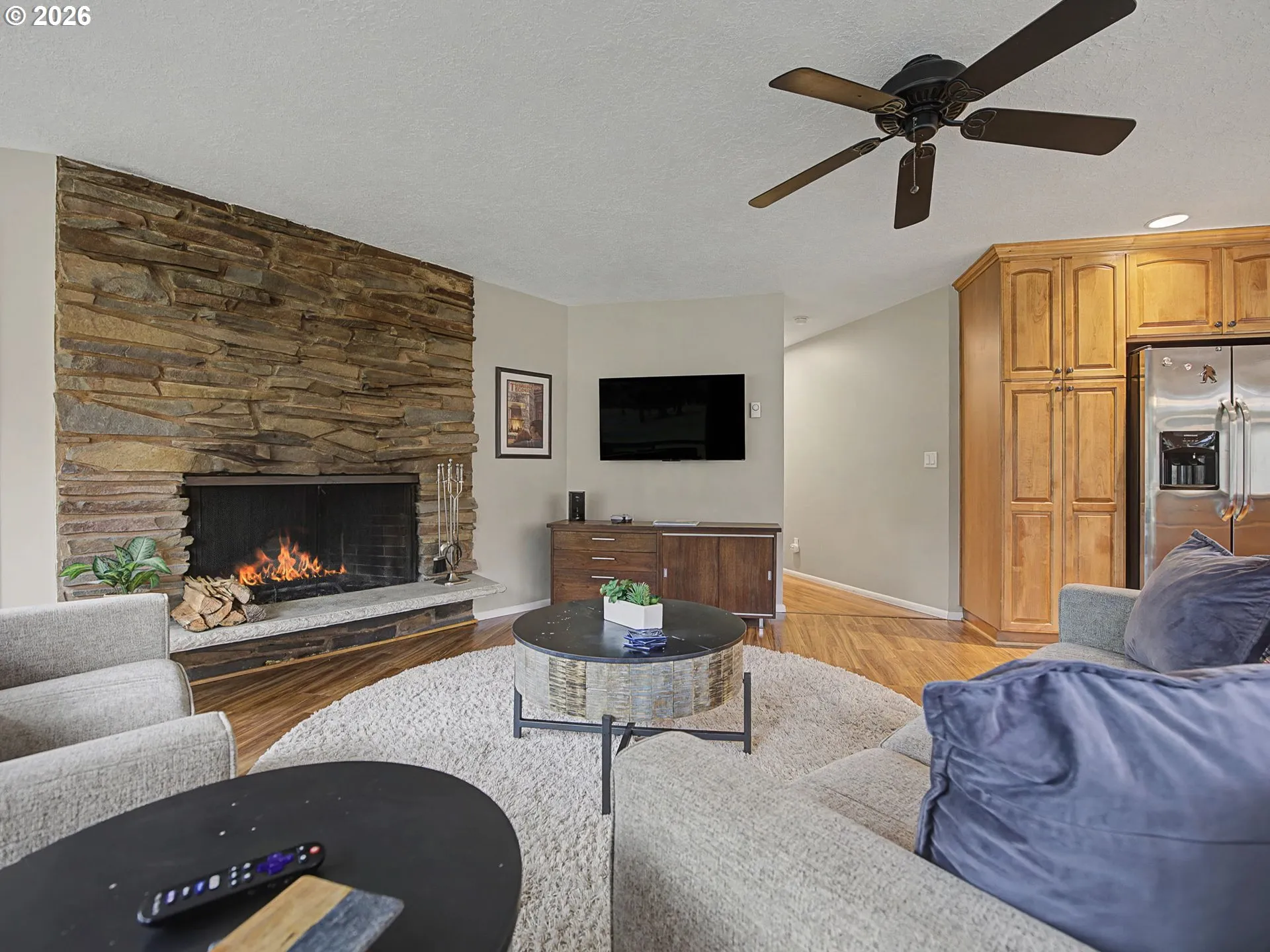 Living Room-Fireplace