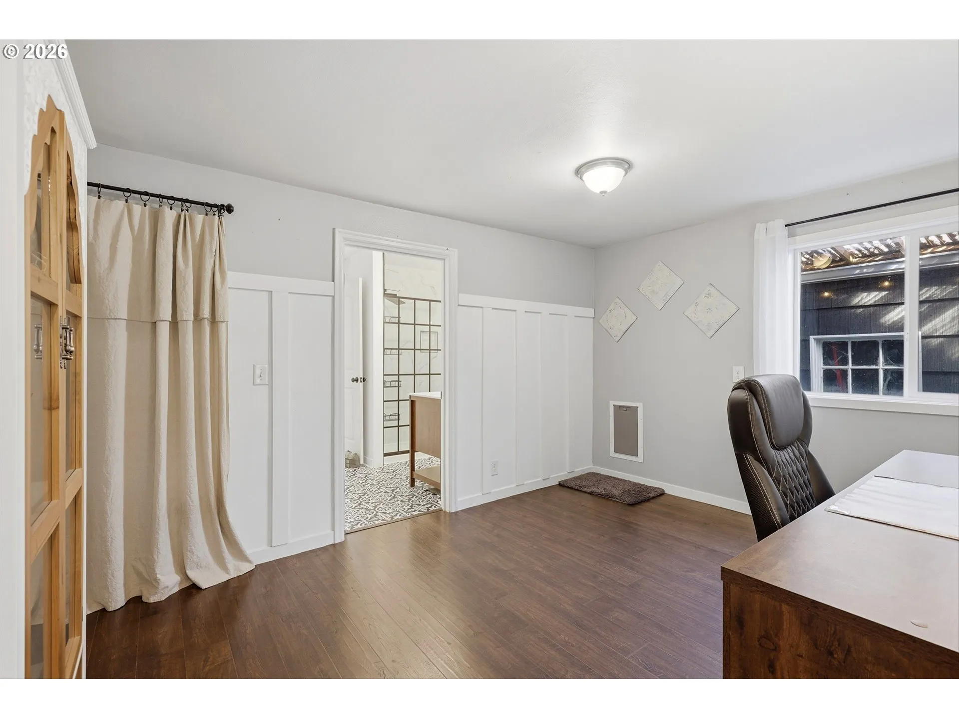 Primary Bedroom-Attached Bathroom