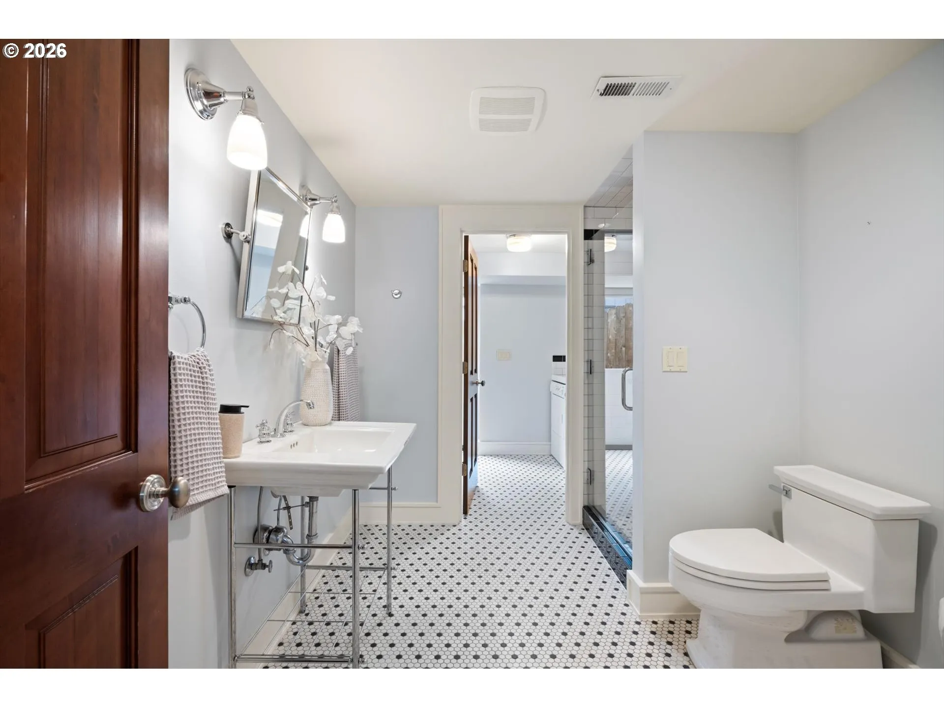 Bathroom-Lower