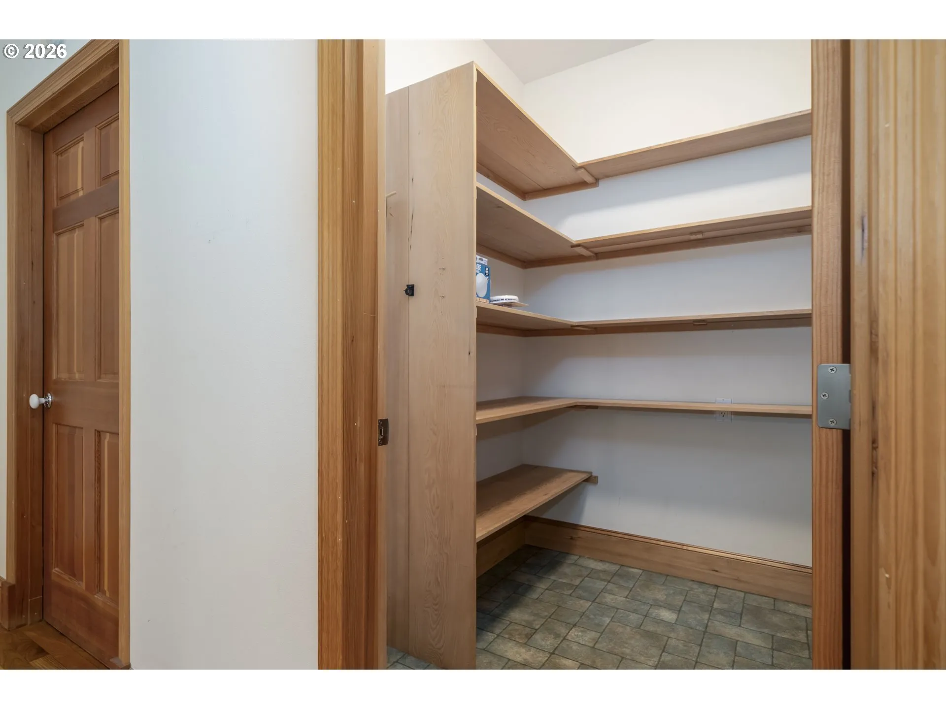 Pantry-Main
