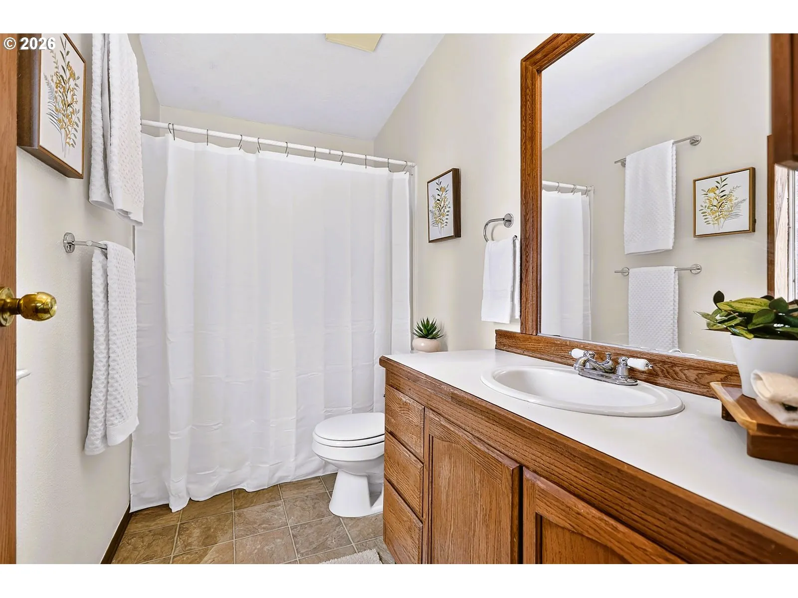 Primary Bedroom-Attached Bathroom