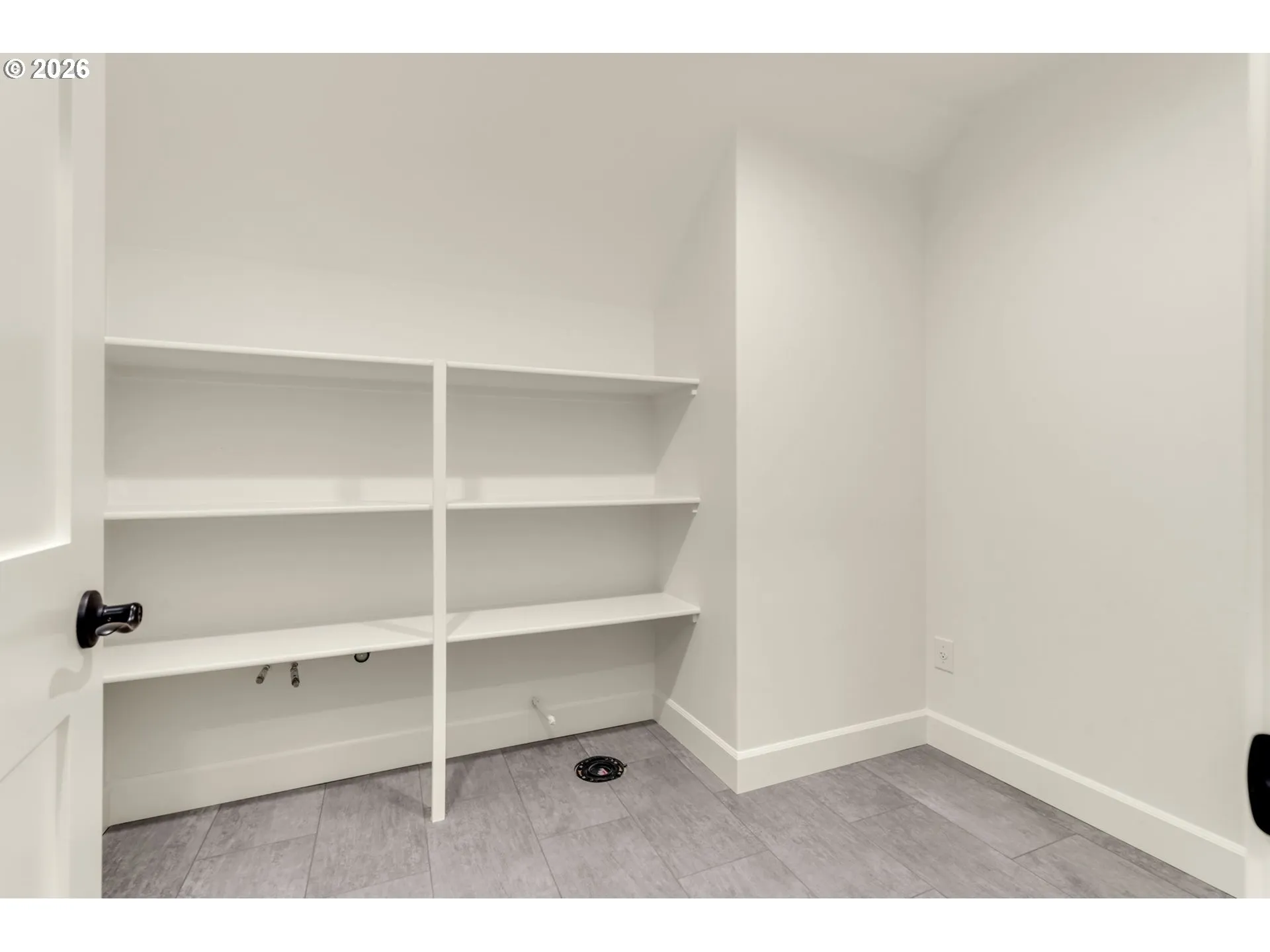 Bathroom-Upper