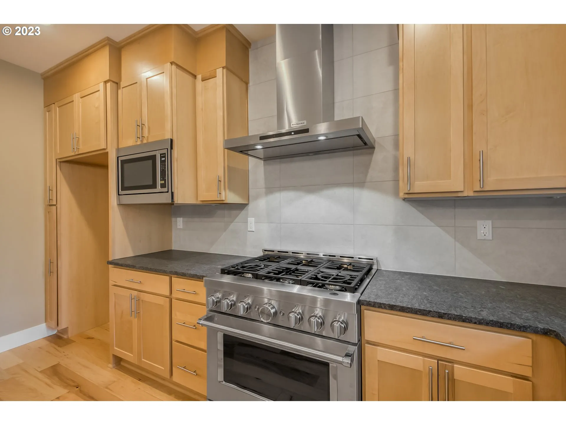 Kitchen-Oven