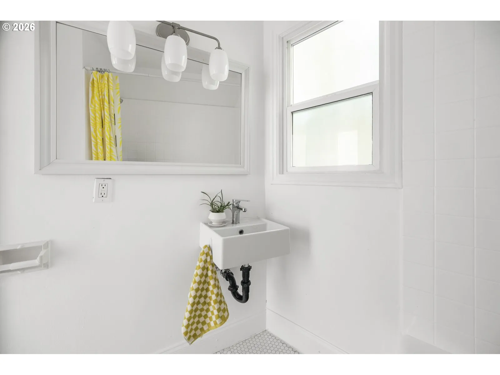 Bathroom-Upper