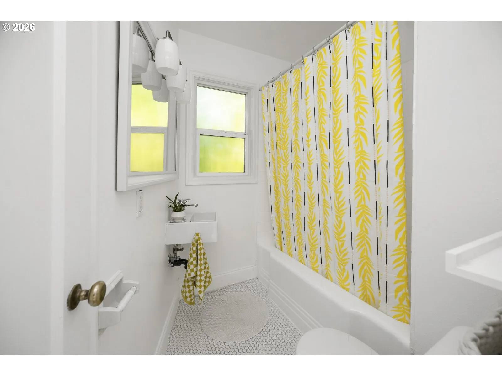 Bathroom-Upper
