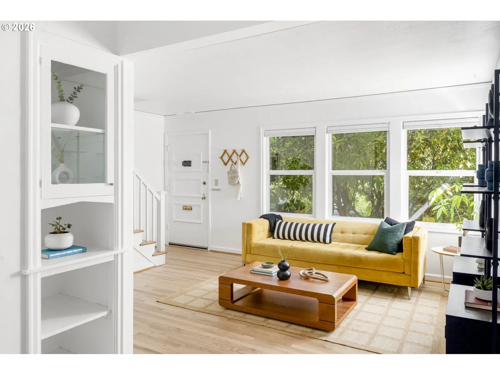 Living Room-Built-In Shelving
