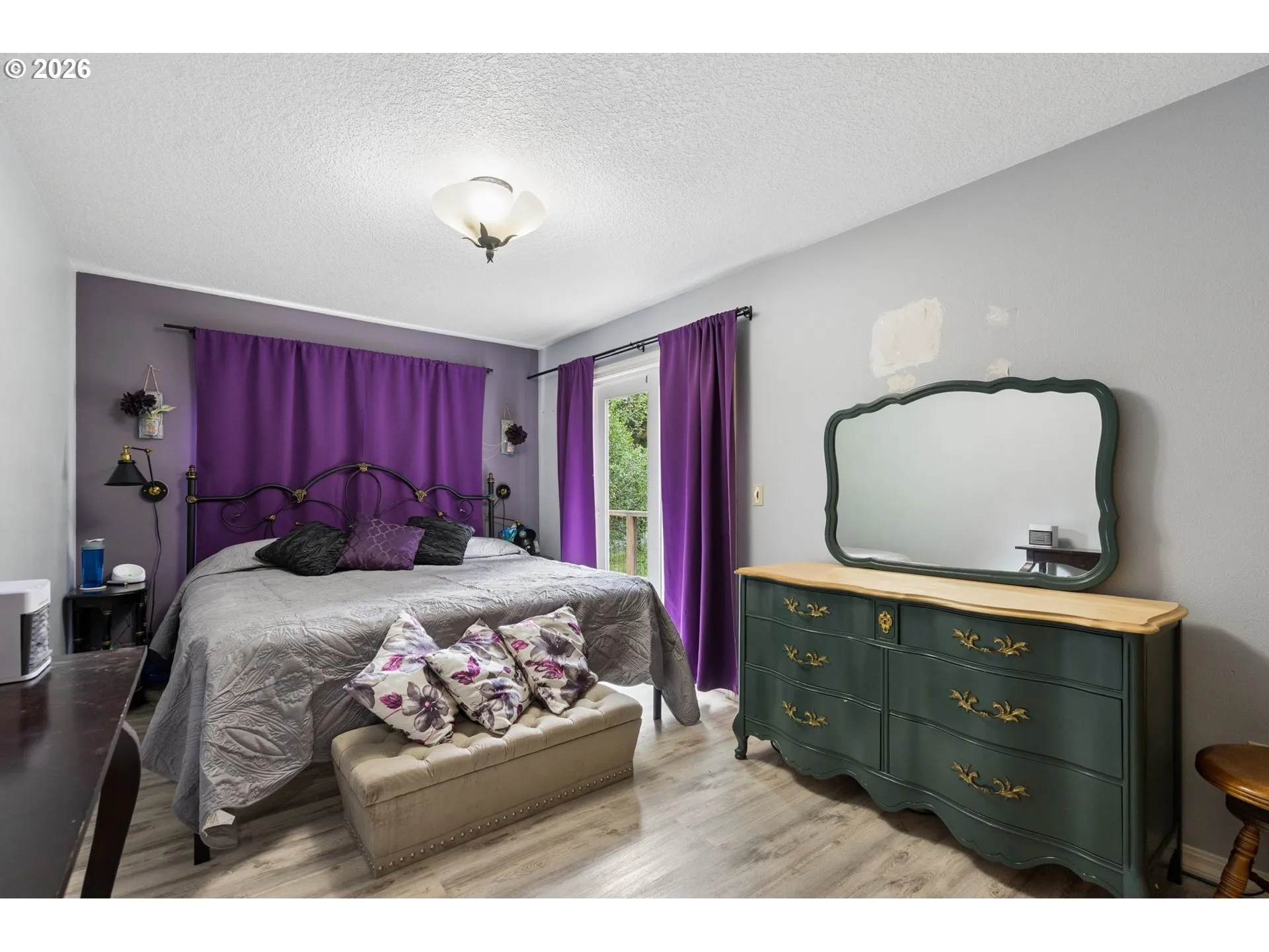 Bedroom-Main