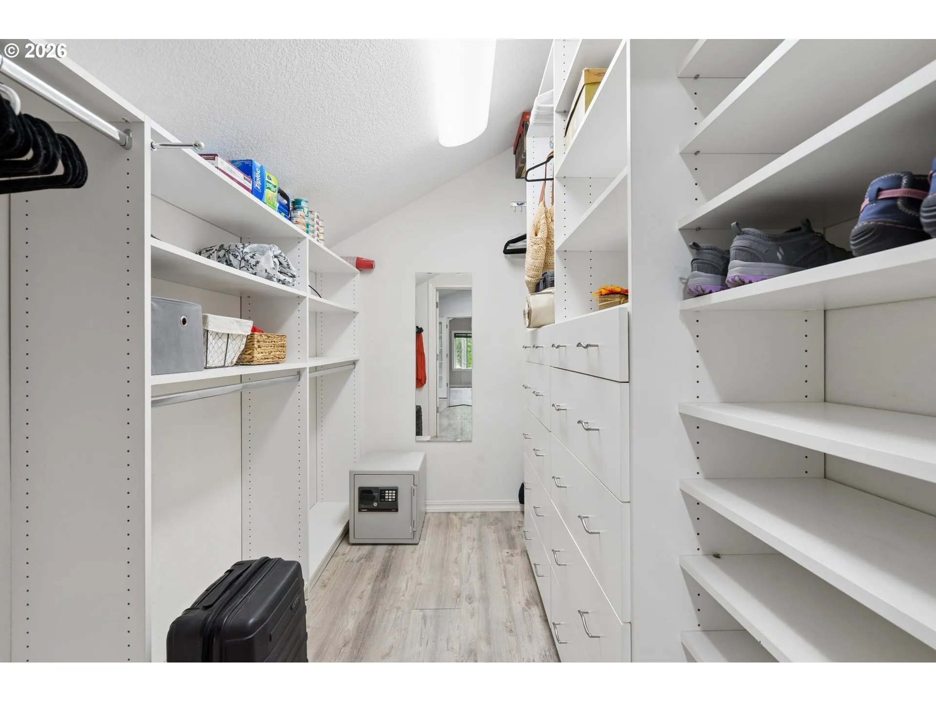 Bedroom, Primary-Walk-In Closet