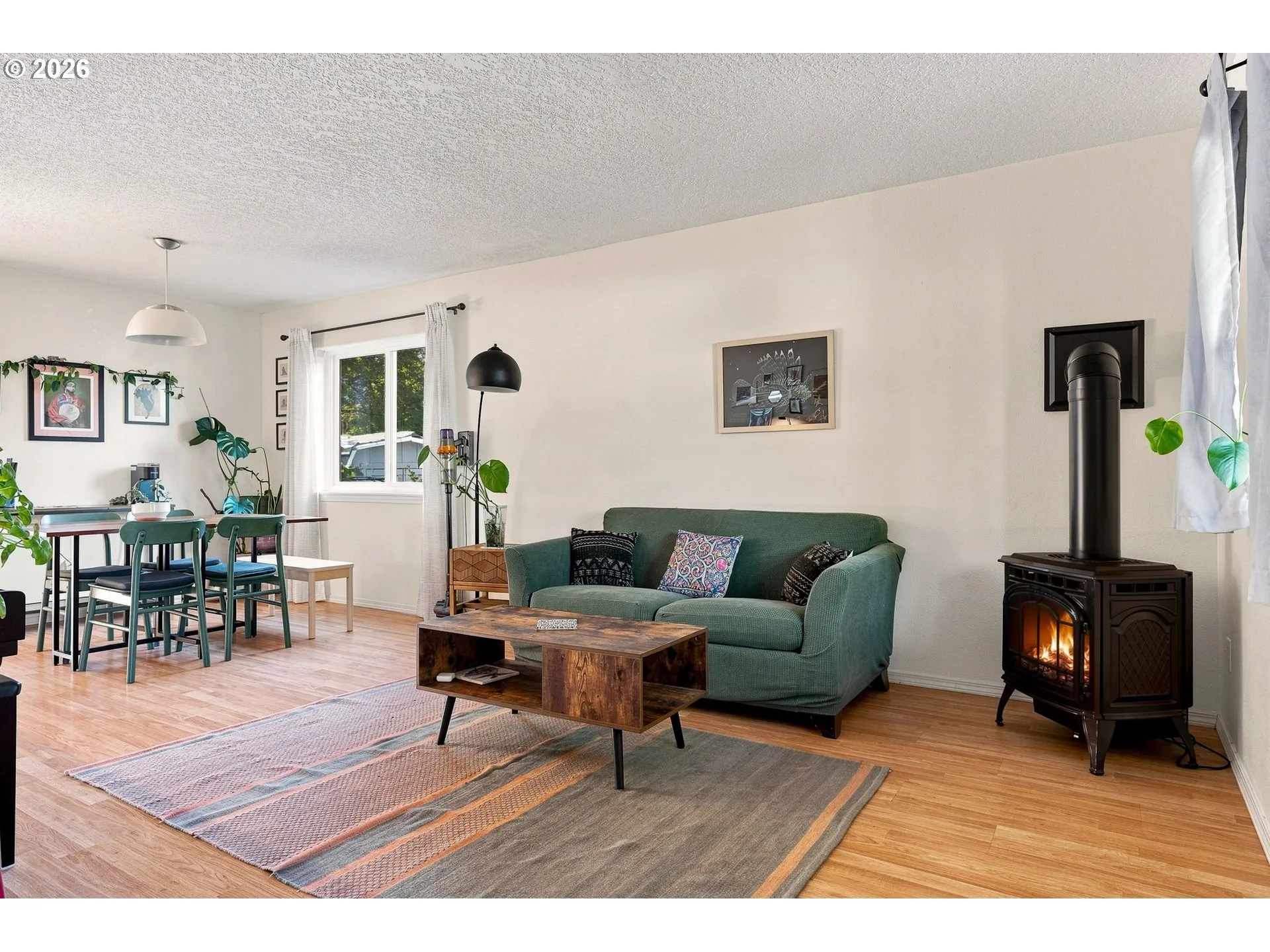Living Room/Dining Room