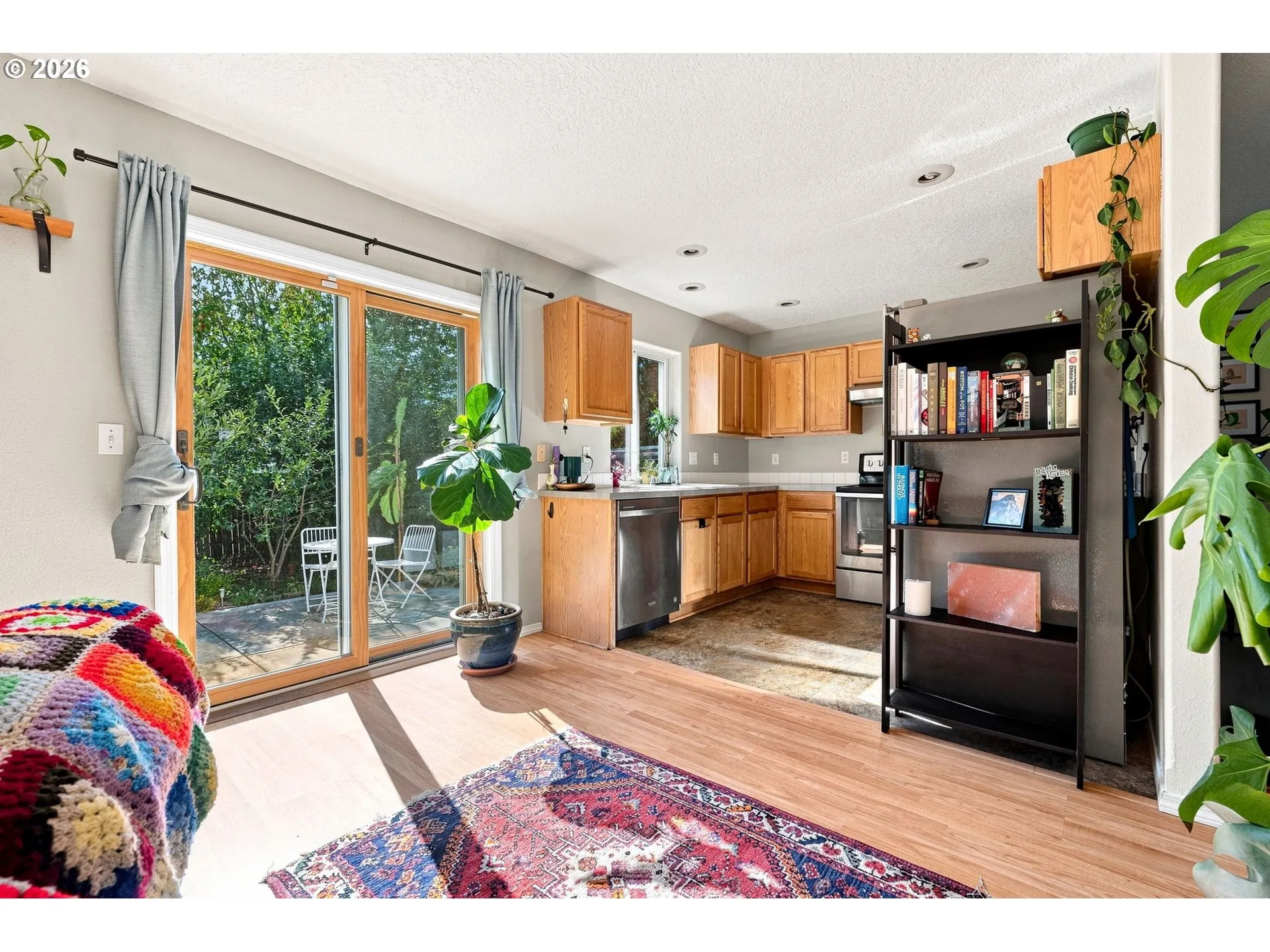 Kitchen/Outside