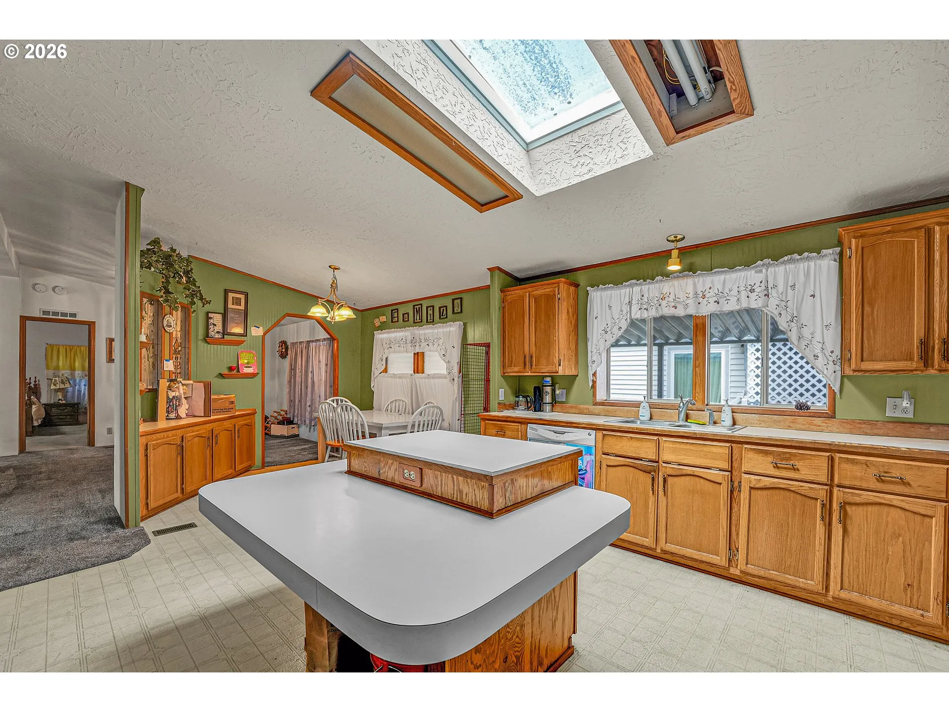 Kitchen-Island