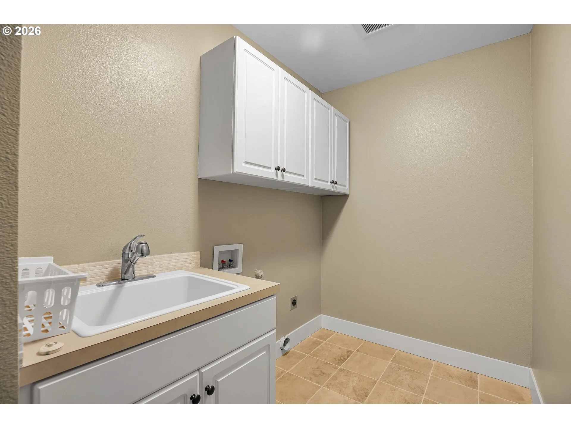 Laundry-Lower
