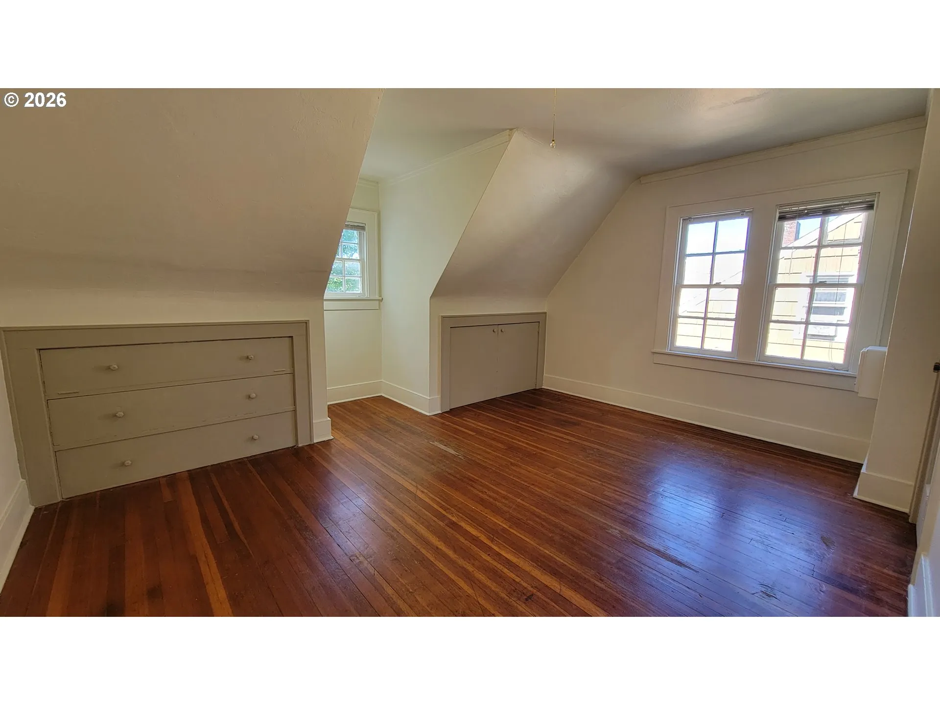 Bedroom, Primary-Upper