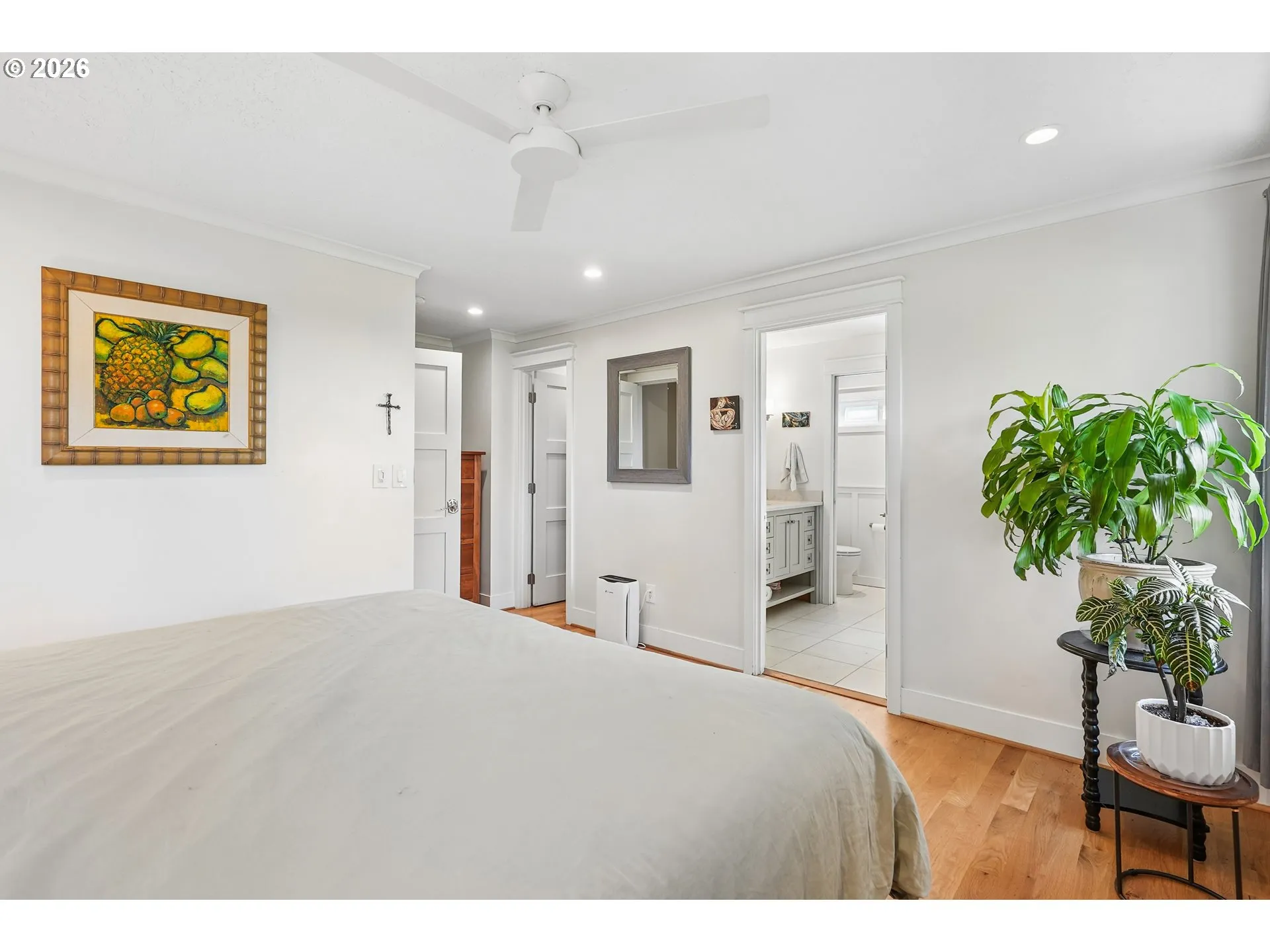 Bedroom, Owner's Suite-Upper