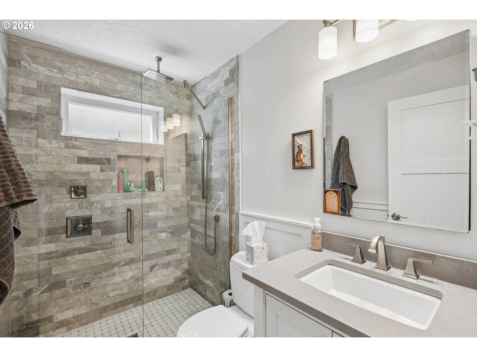 Bathroom-Walk in Shower
