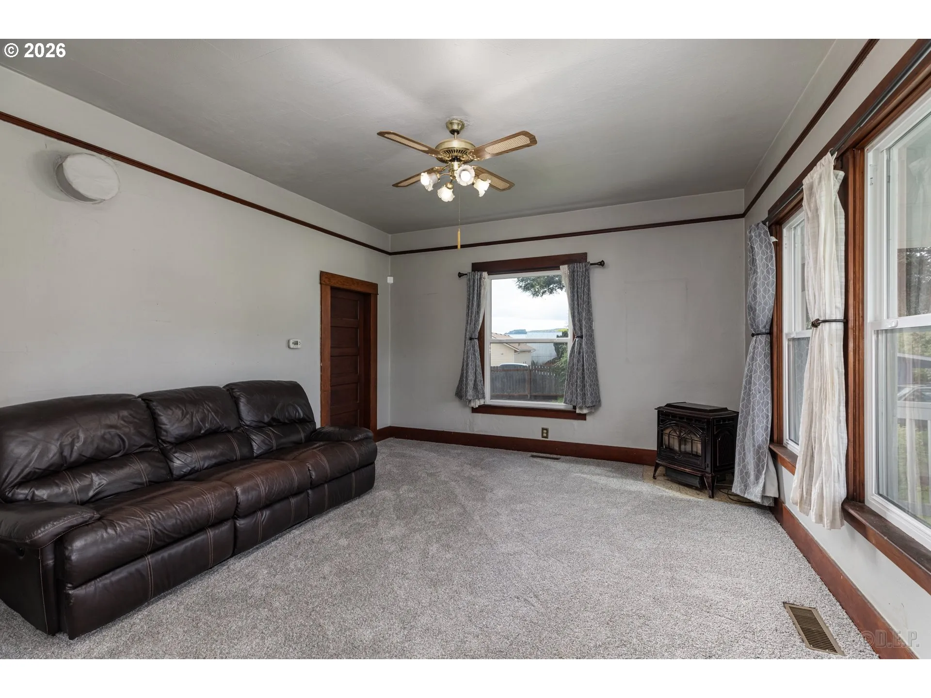 Living Room-Ceiling Fan
