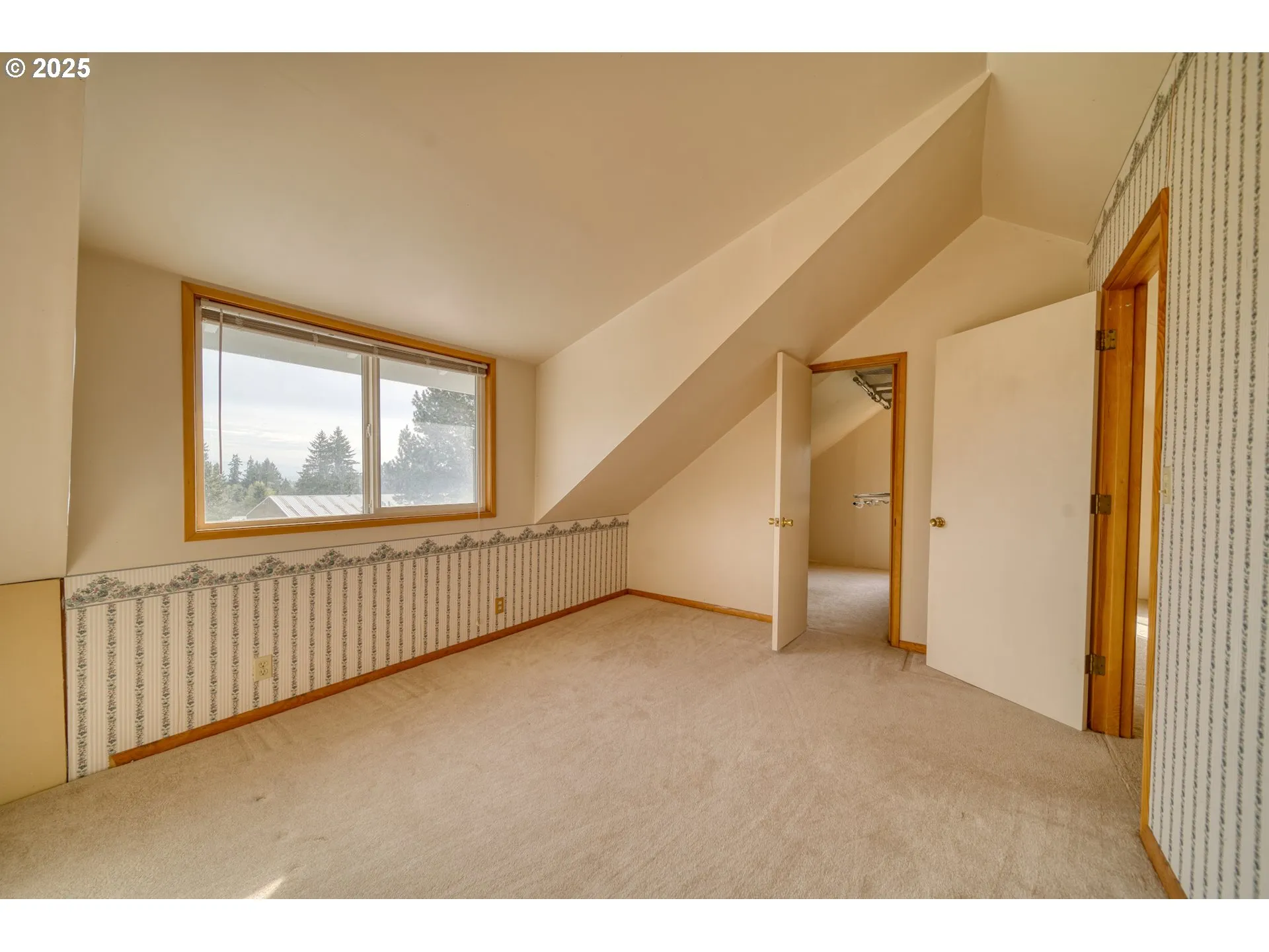 Bonus Room-Upper