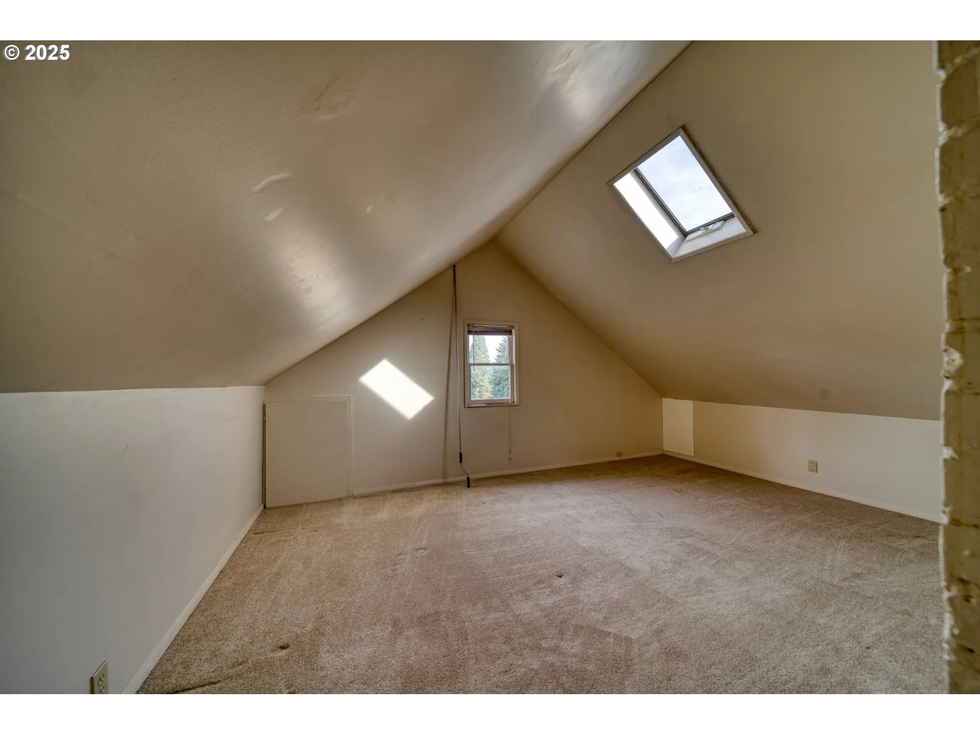 Bonus Room-Upper