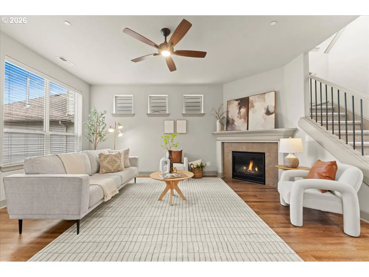 Living Room-Fireplace