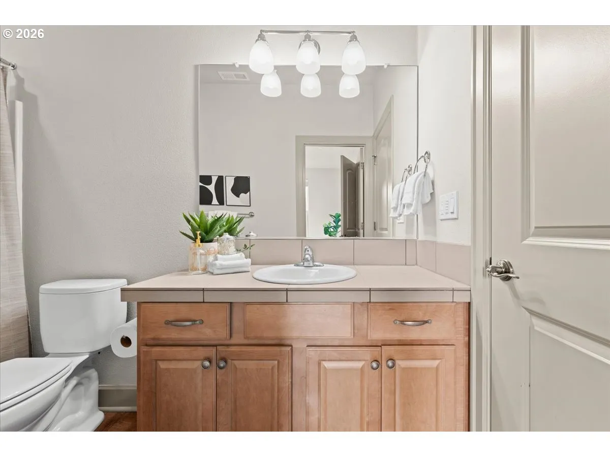 Bathroom, Attached-Main