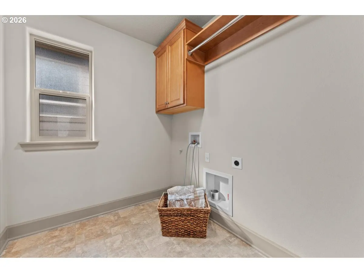 Laundry-Upper