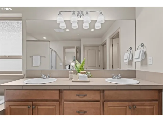 Bathroom, Attached-Double Sinks