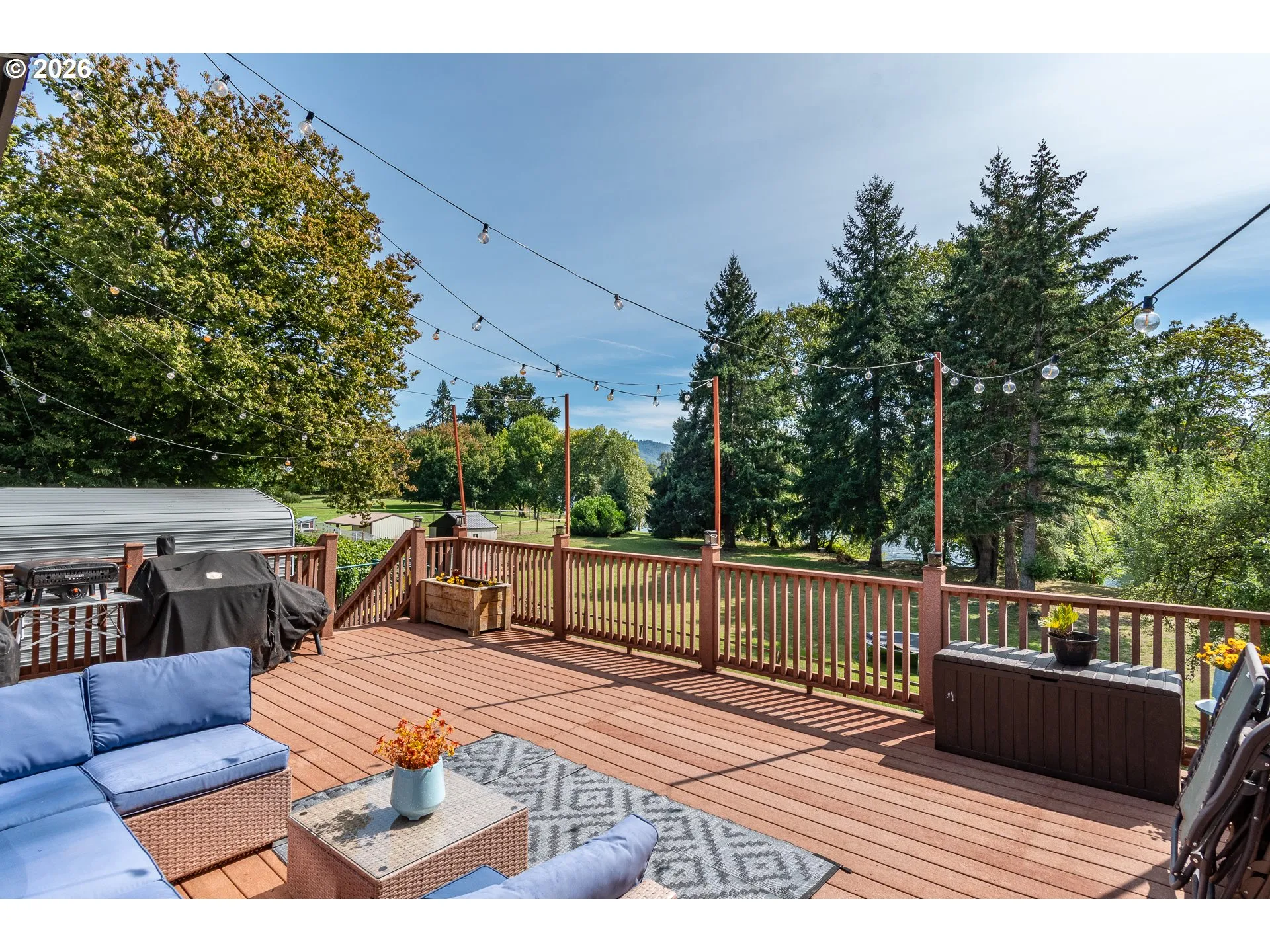 Deck-Upper