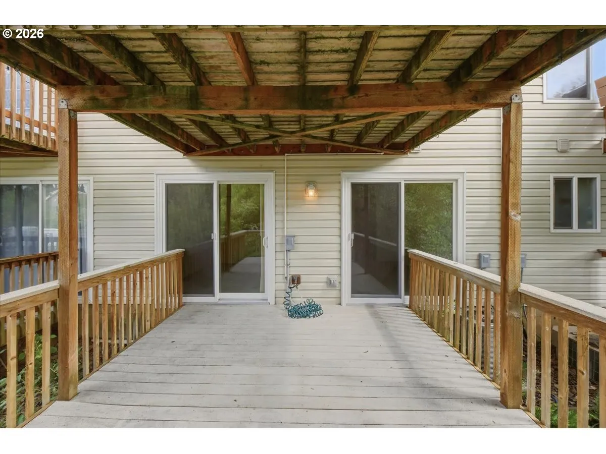 Deck-Lower