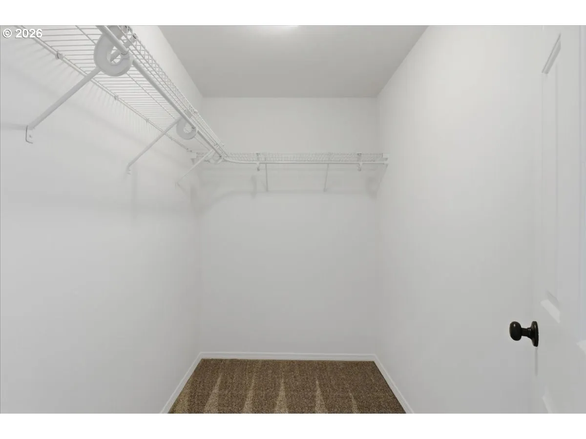 Bedroom, Owner's Suite-Walk-In Closet