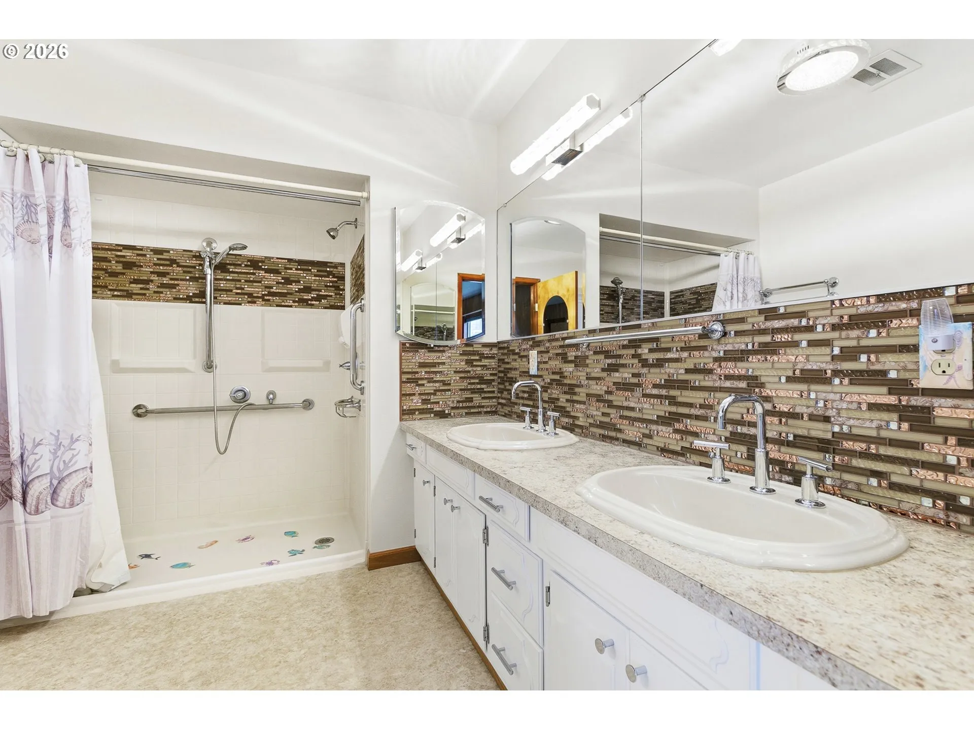 En Suite Bathroom