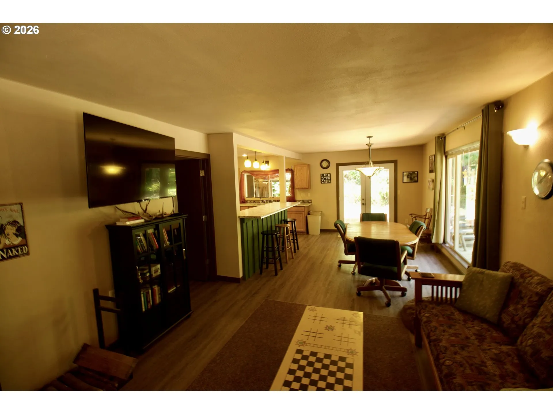 Living Room/Dining Room