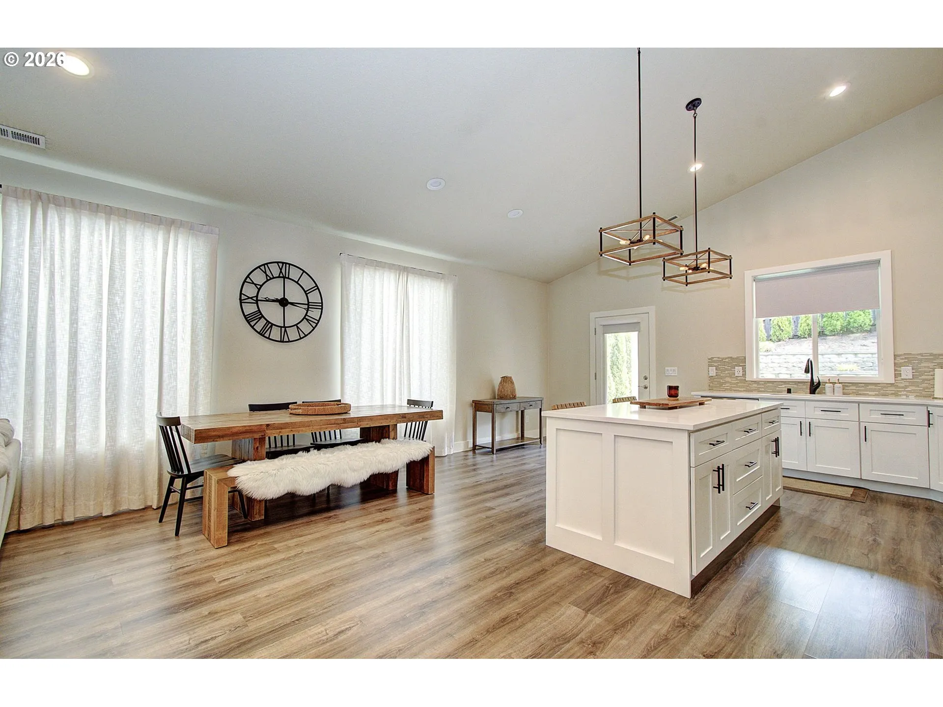 Kitchen-Eating Area