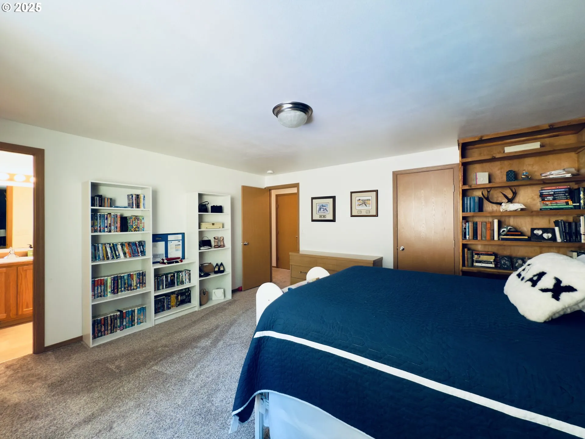 Primary Bedroom-Walk-In Closet