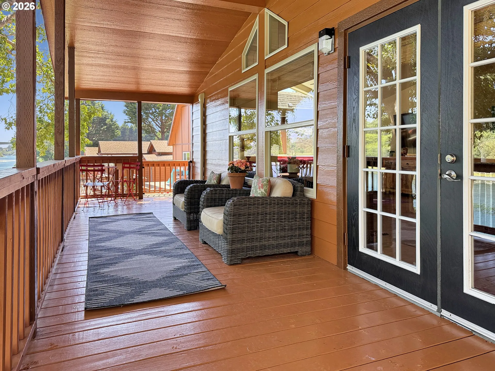 Deck-Main
