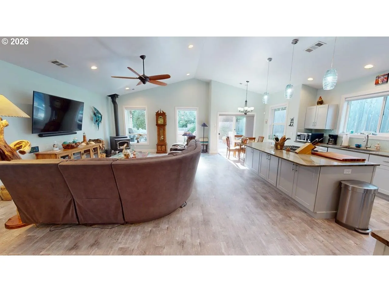 Kitchen/Living Room