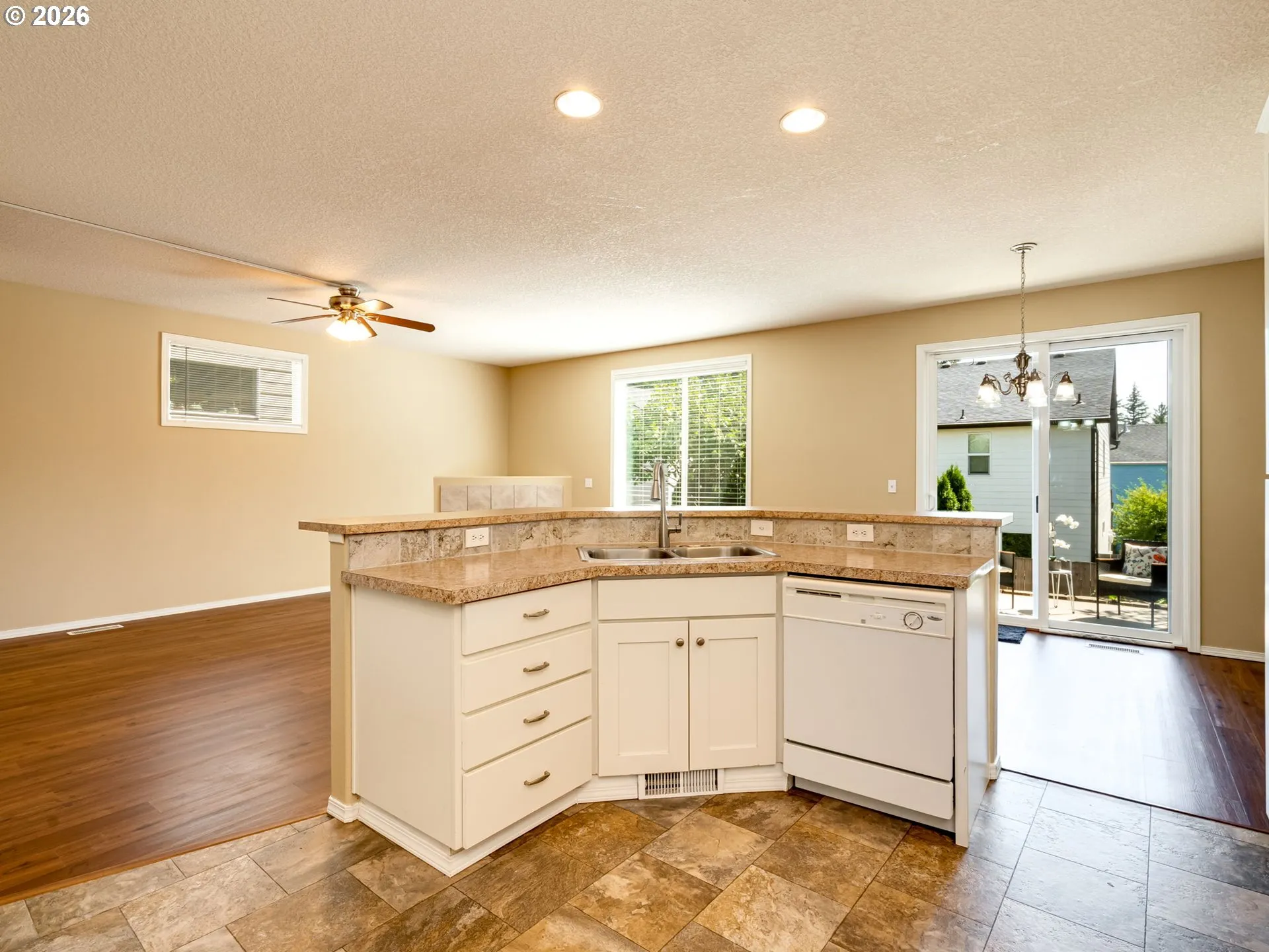 Kitchen-Island