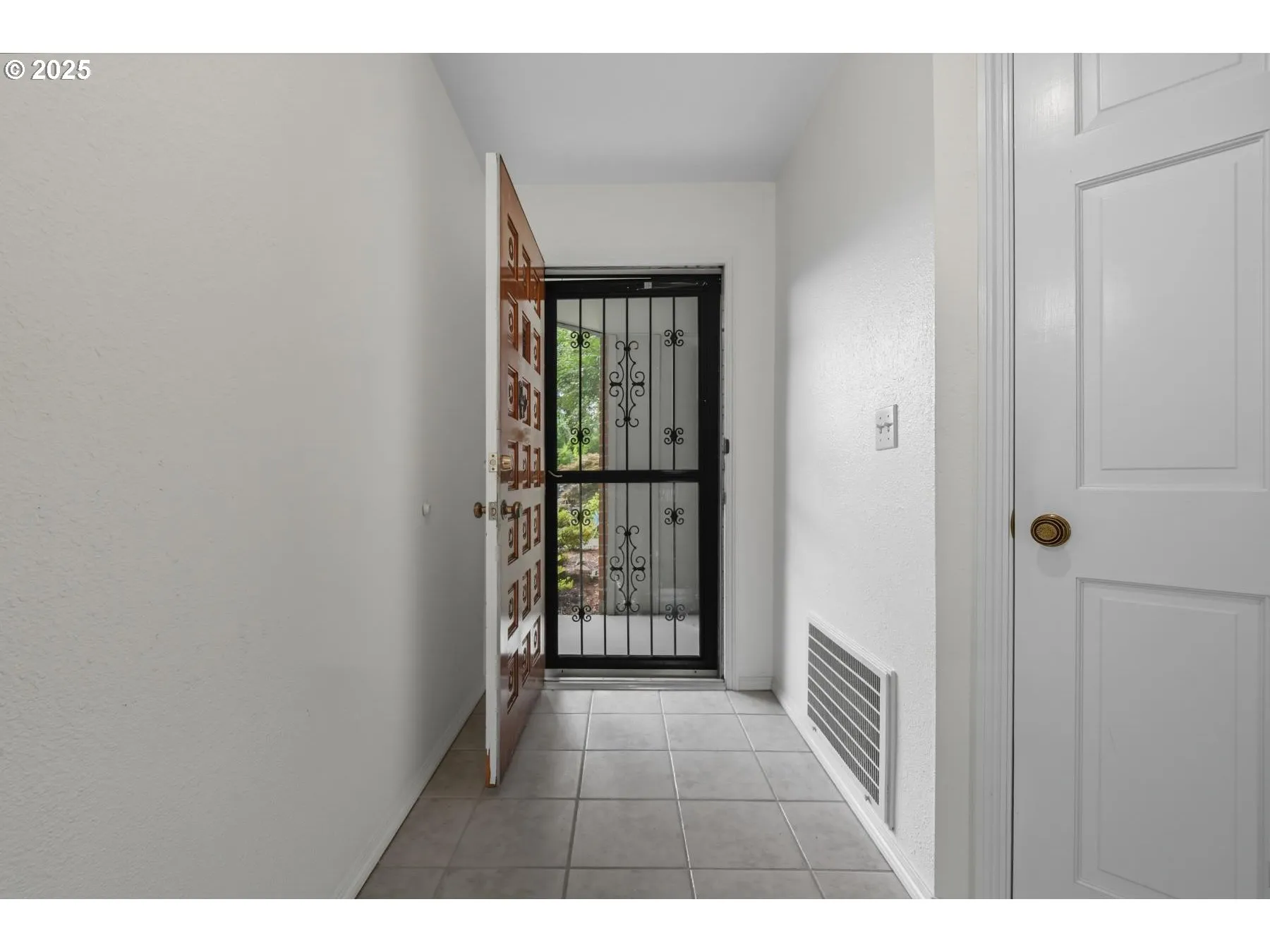 Entrance/Foyer