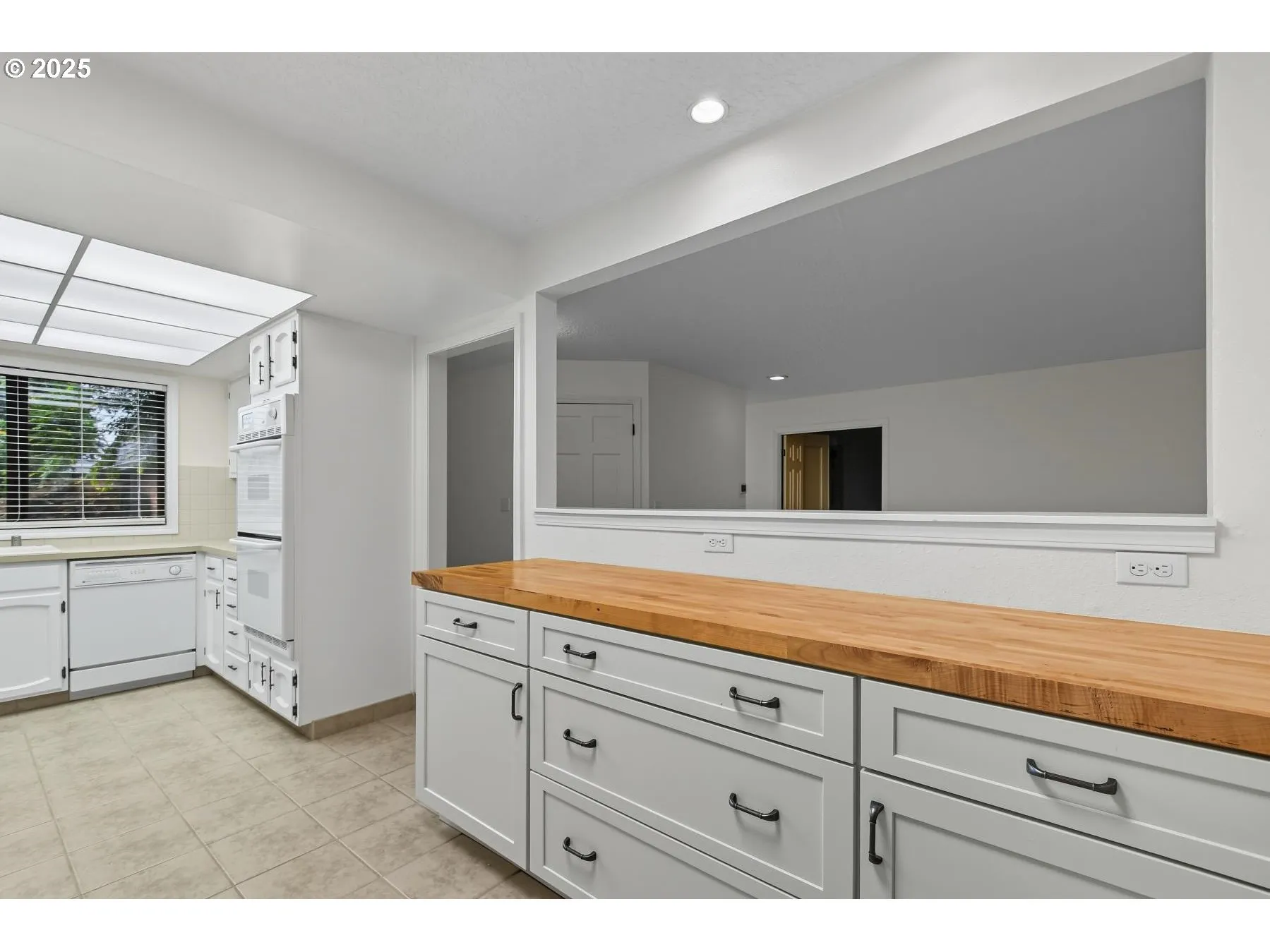 Kitchen-Island