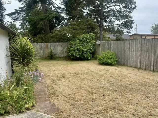 Yard-Back