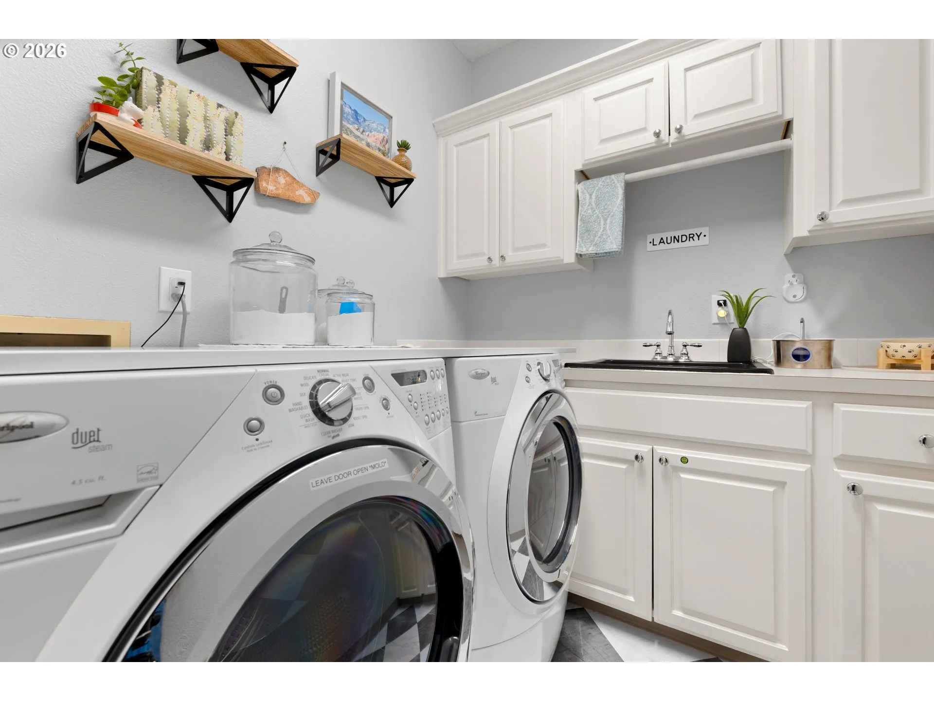 Laundry-Main