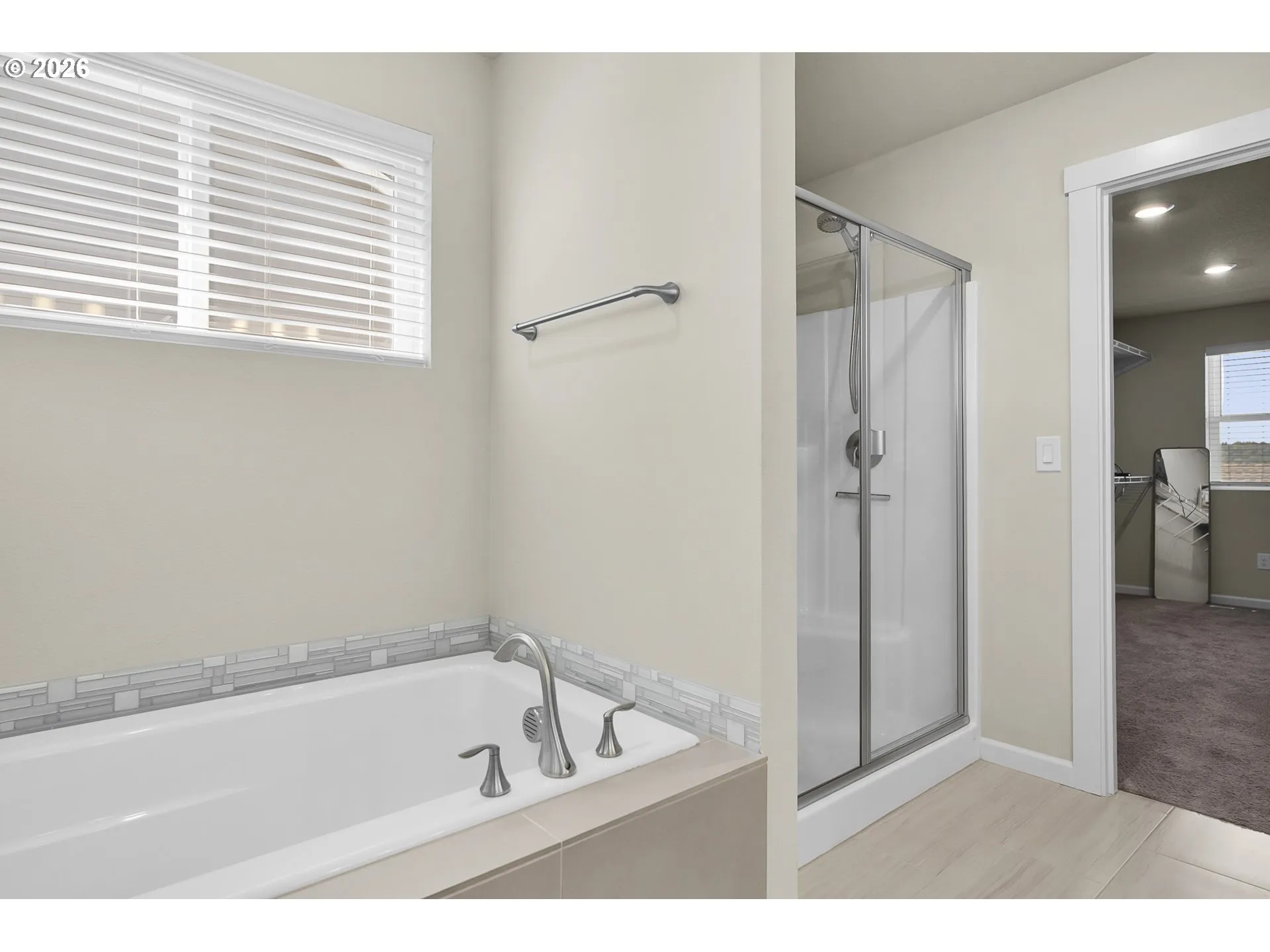 Bathroom, Attached-Garden Tub