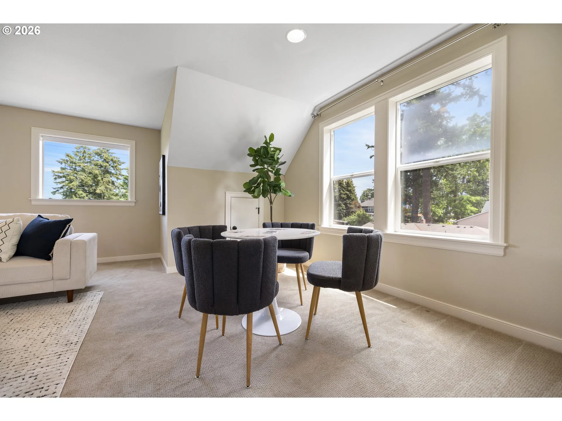 Bonus Room-Upper