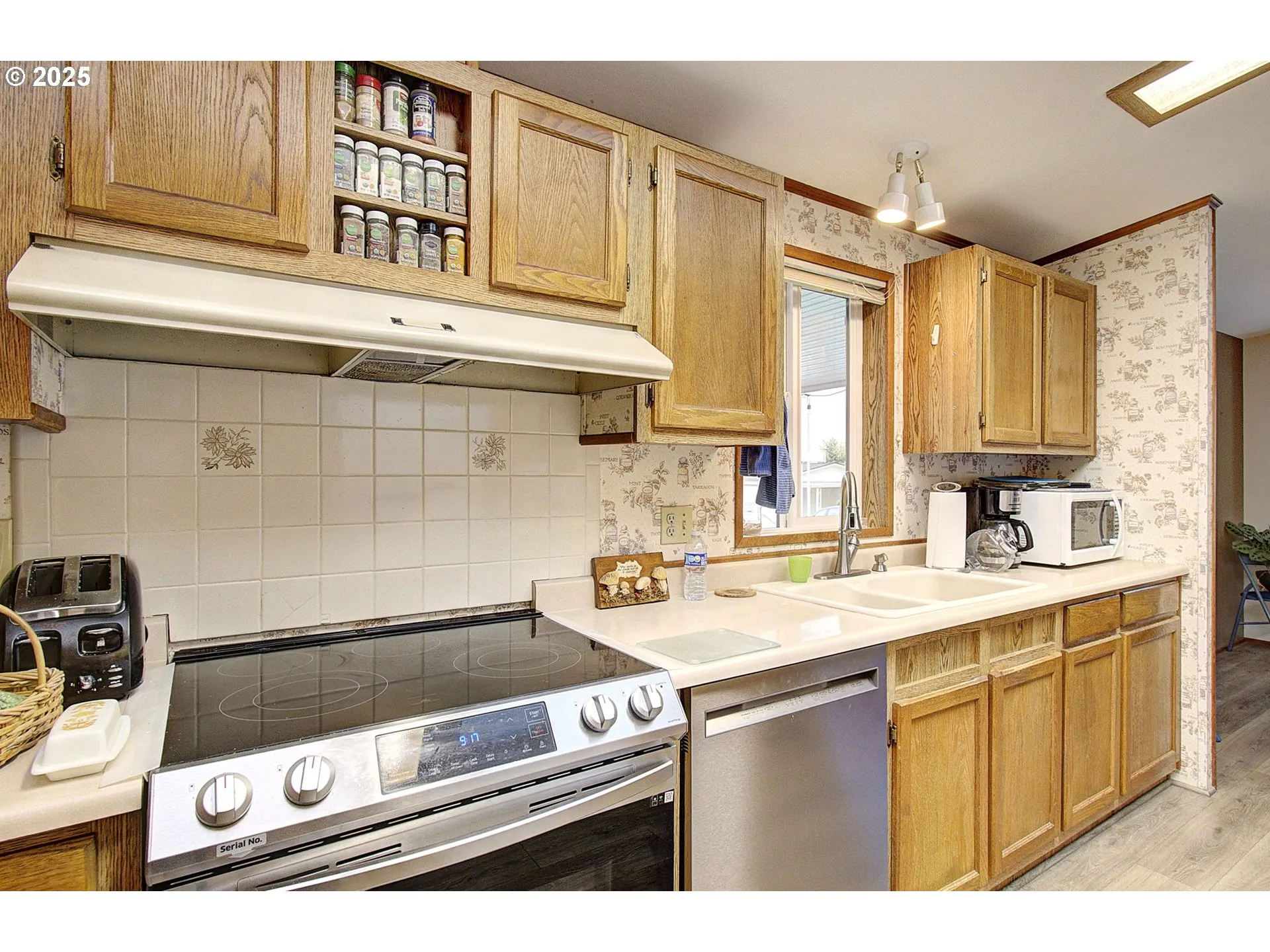 Kitchen-Oven