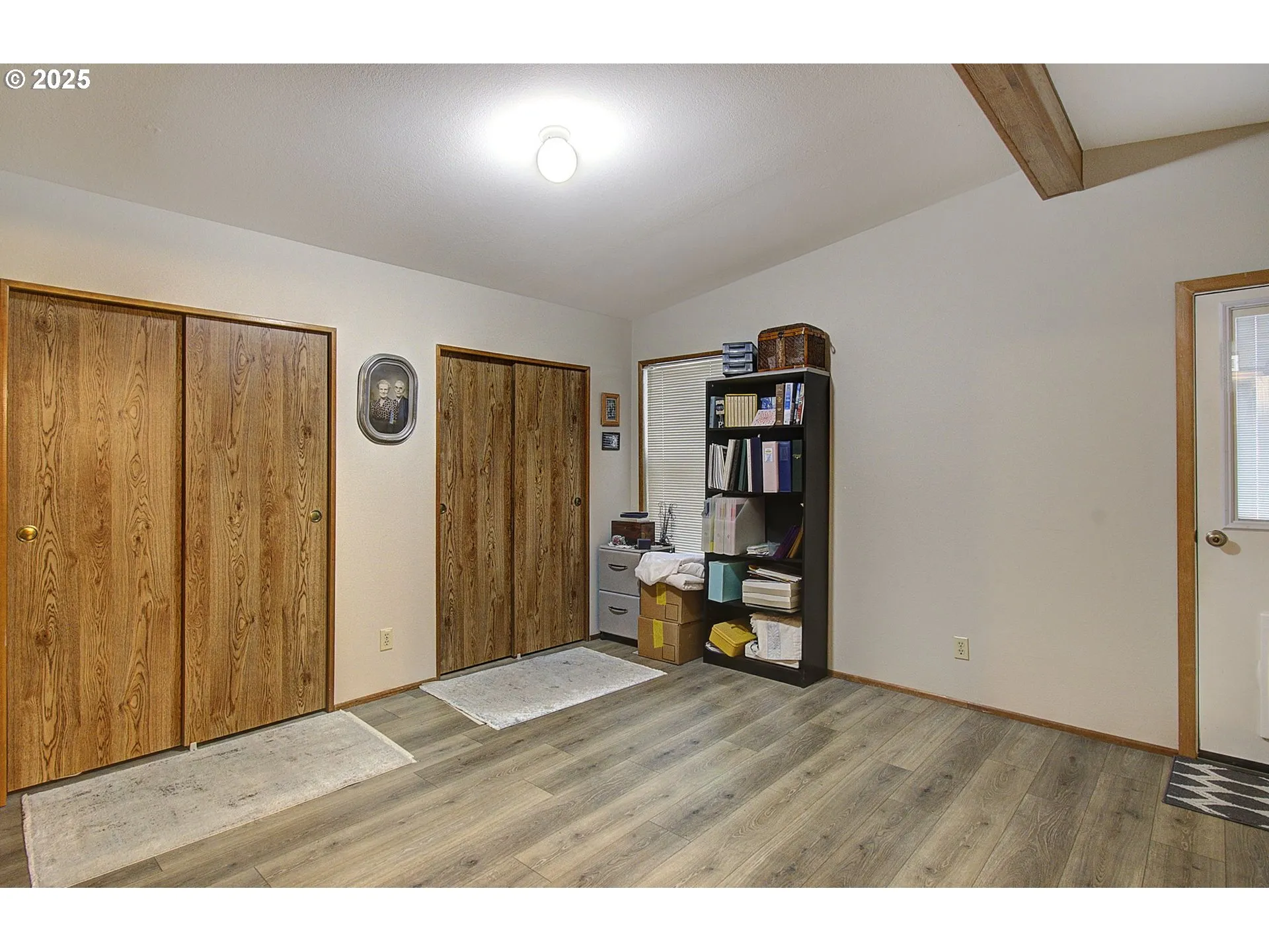 Bedroom, Primary