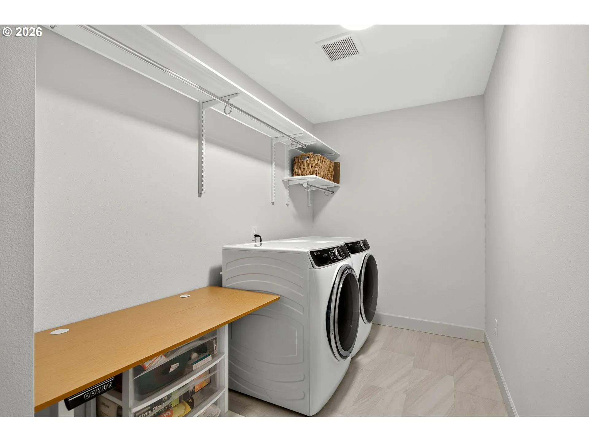 Laundry-Upper