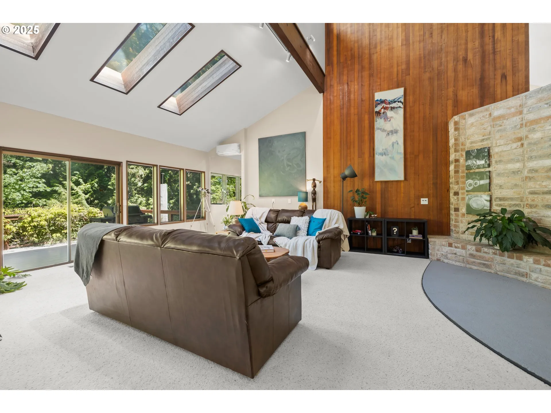 Great Room-Skylight