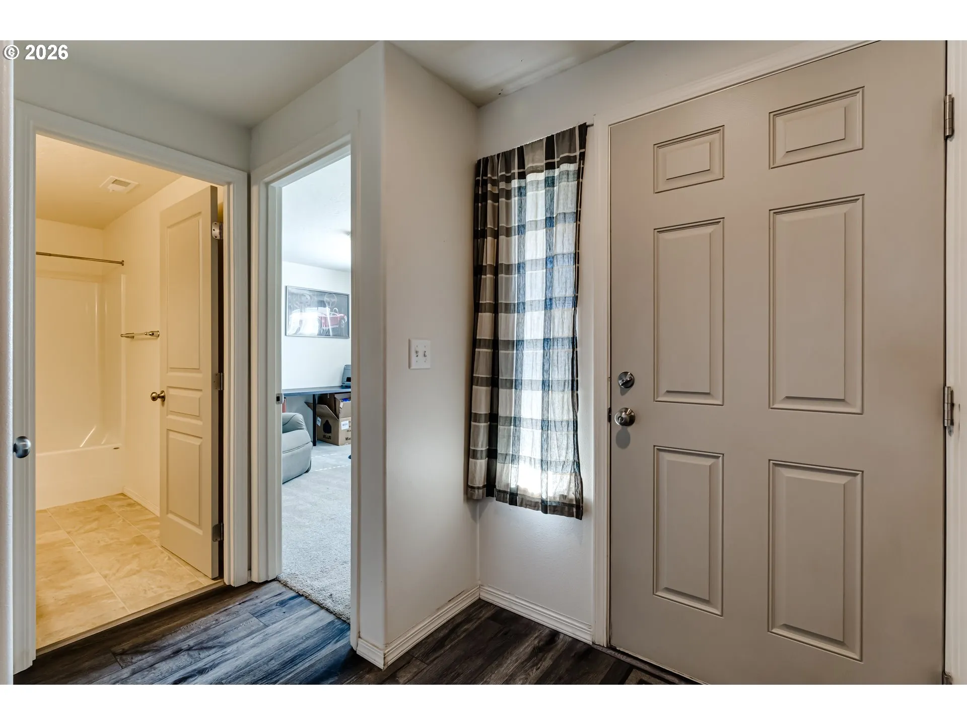 Entrance/Foyer