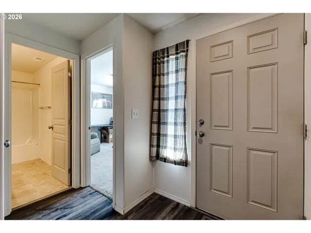 Entrance/Foyer