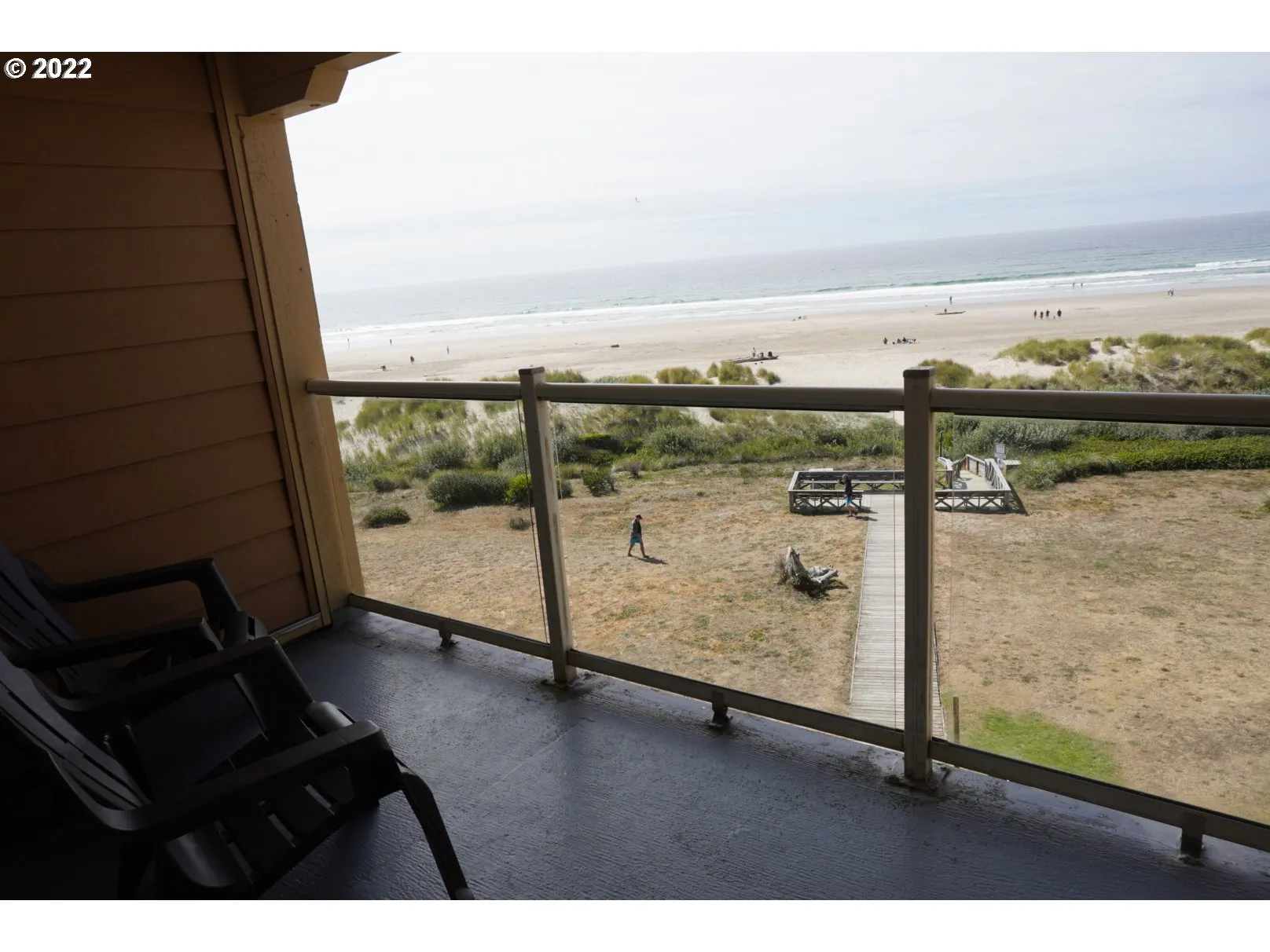 Balcony-Covered